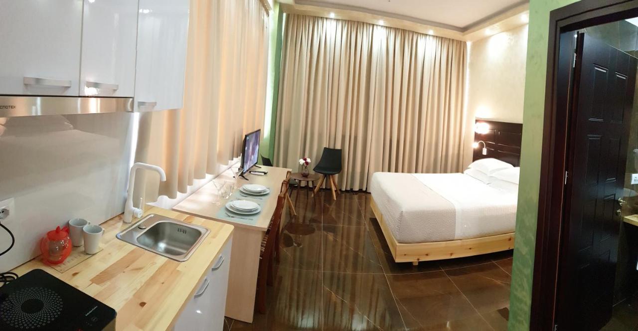 Comfort Hotel Fier Zewnętrze zdjęcie