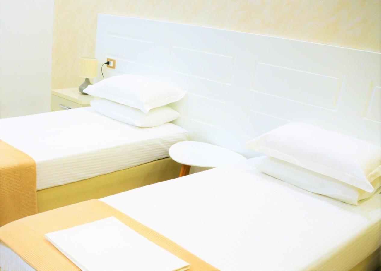 Comfort Hotel Fier Zewnętrze zdjęcie