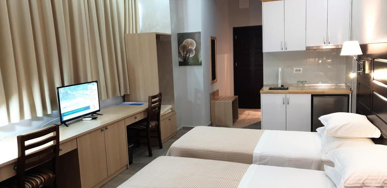 Comfort Hotel Fier Zewnętrze zdjęcie