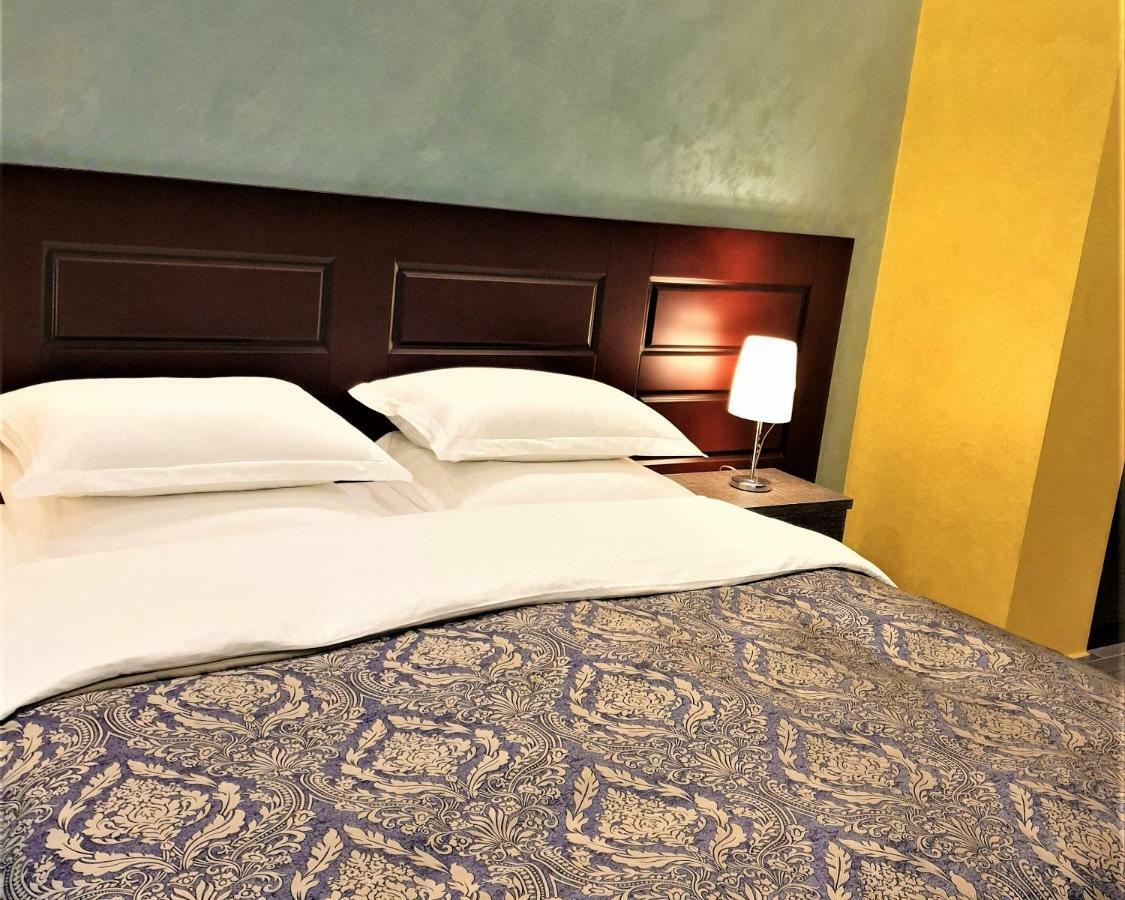 Comfort Hotel Fier Zewnętrze zdjęcie