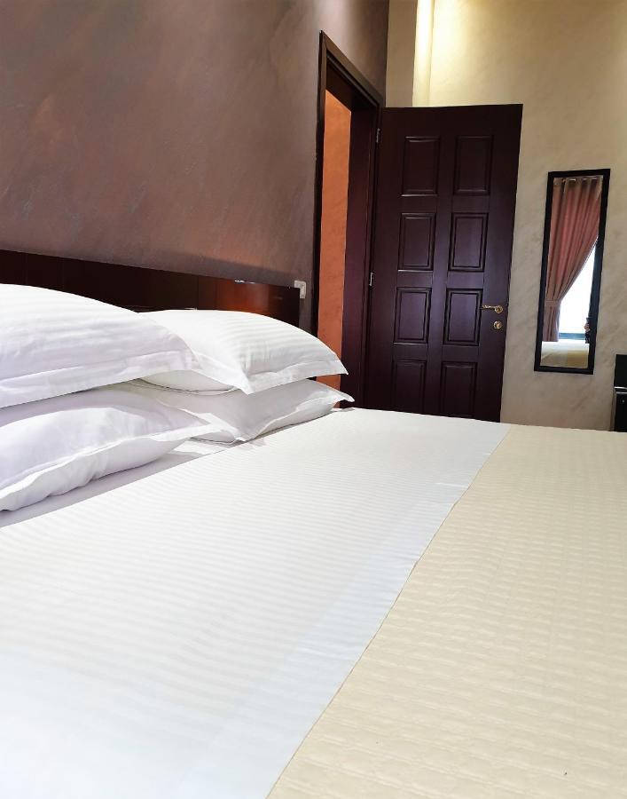 Comfort Hotel Fier Zewnętrze zdjęcie