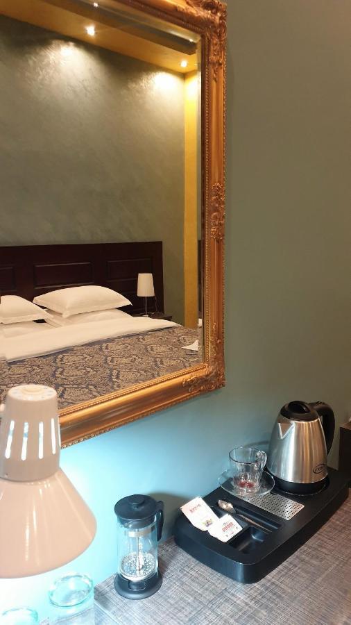 Comfort Hotel Fier Zewnętrze zdjęcie